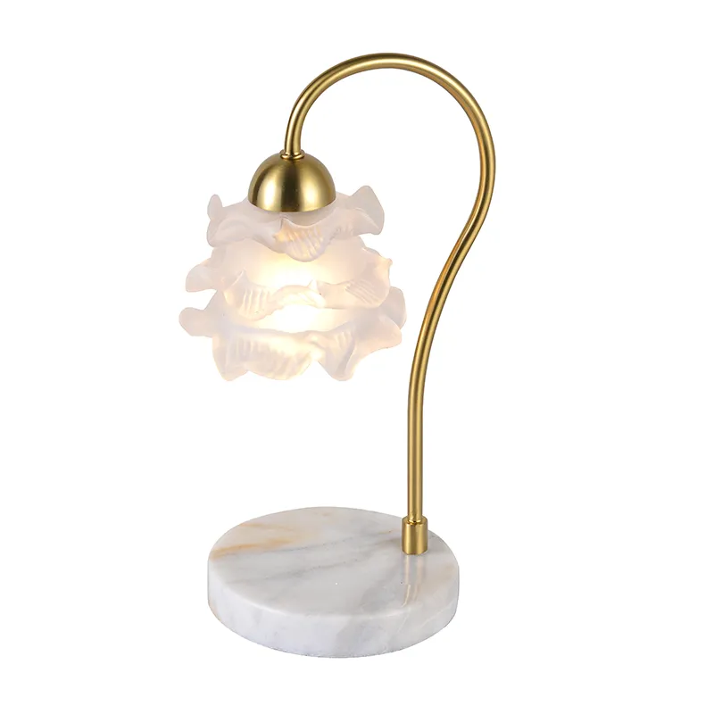 1-svetlá stolová lampa z matného skla